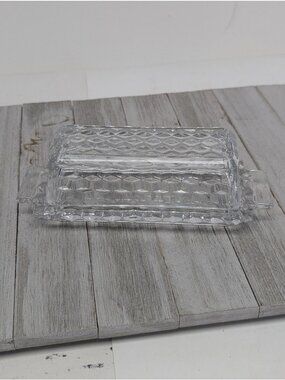Pre-owned Fostoria American Glass Butter Dish 7 1/2" x 3 1/4" with Lid CLEAR